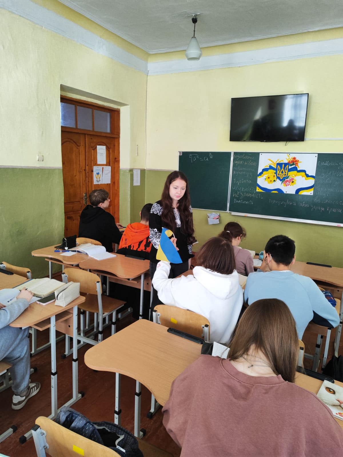 Виховна година «Перемога в серцях та думках поколінь»