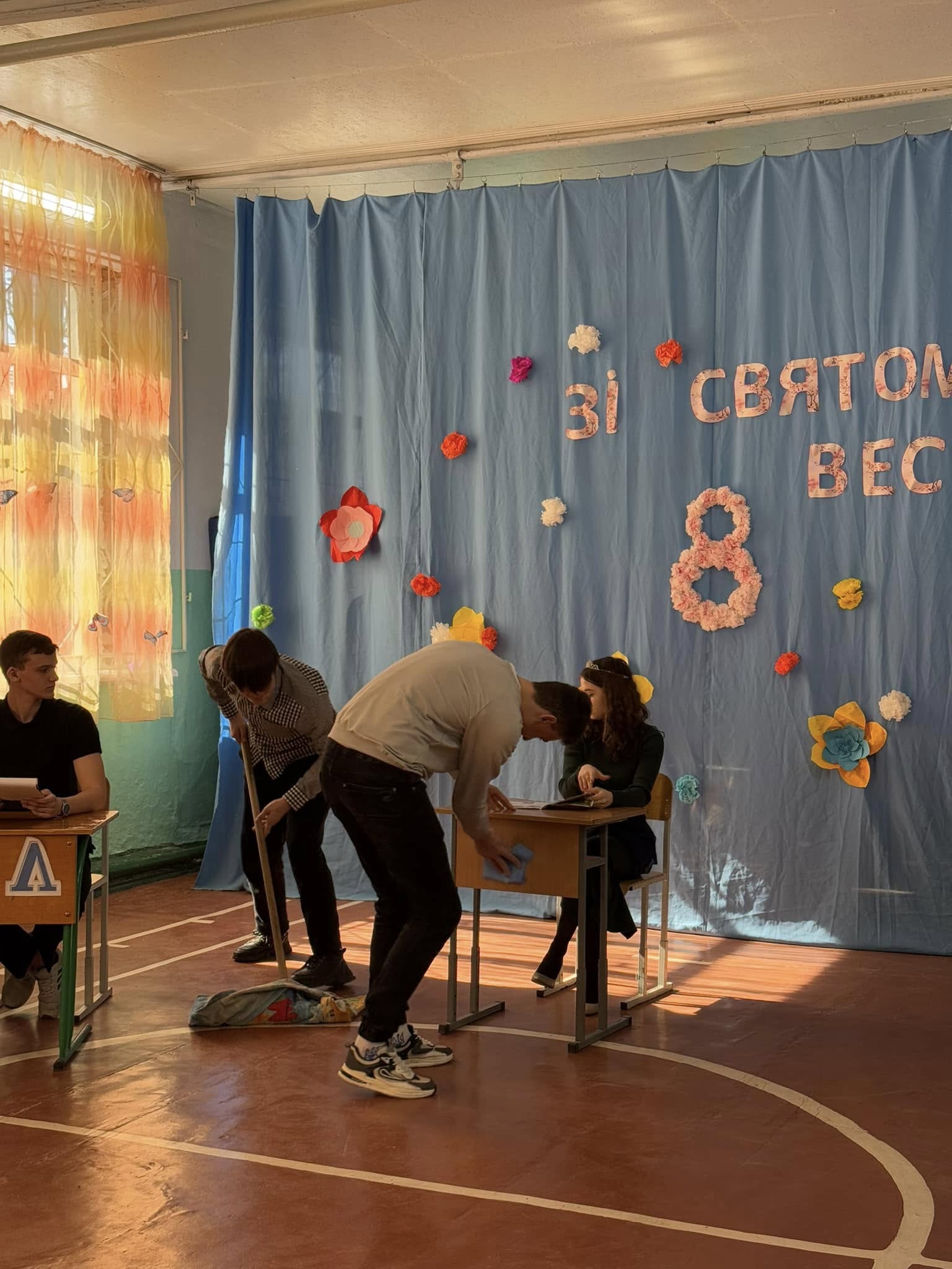 8 Березня – це не просто свято весни, а день, коли ми віддаємо шану найпрекраснішій половині людства. Це час, коли слова любові та вдячності звучать особливо тепло.