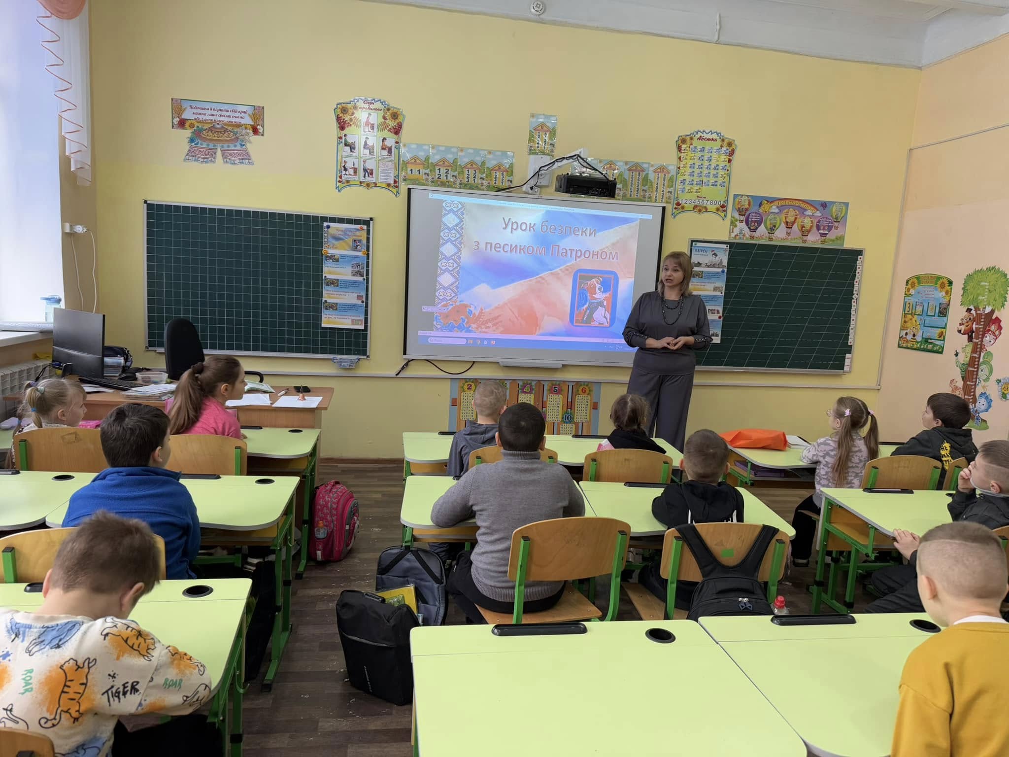 Знайомство із збірником “Творити в часи війни”.